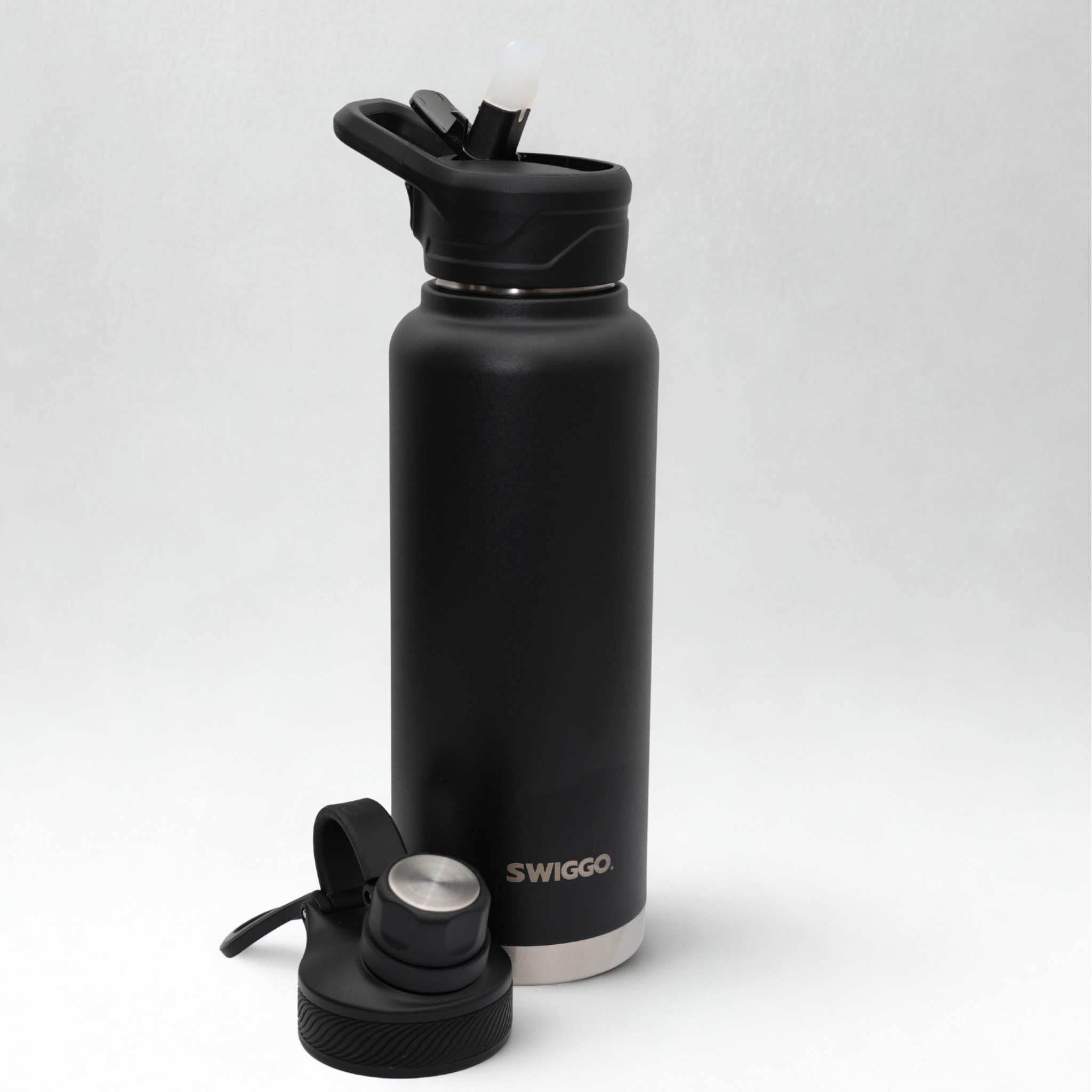 The Guzzlr Vacuum Insulated Water Bottle (with 2 lids)
